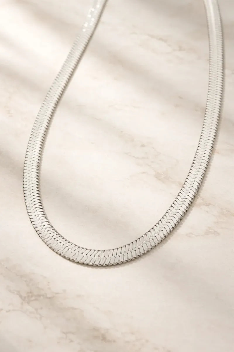 Collar tipo snake plateado 40cm largo x 4.4mm grosor C-0030