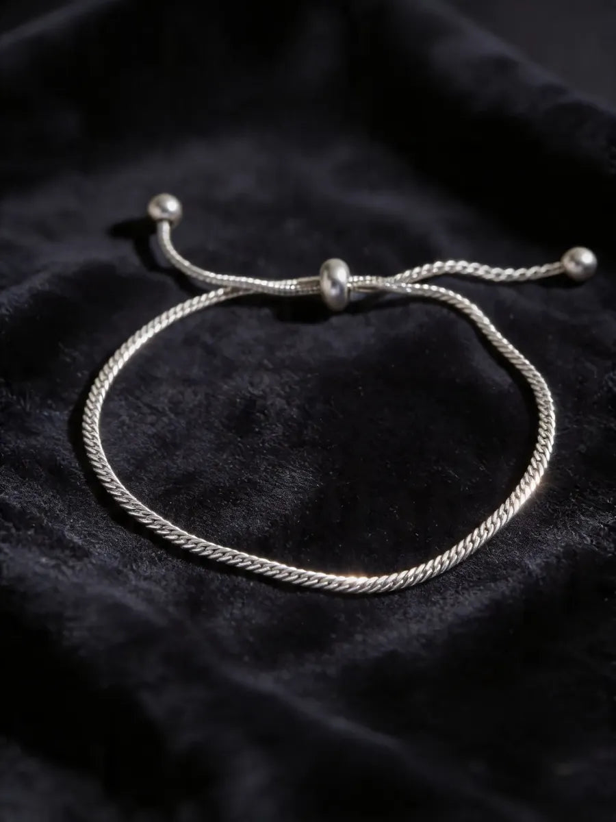Pulsera ajustable tipo cordón dorado P-0015