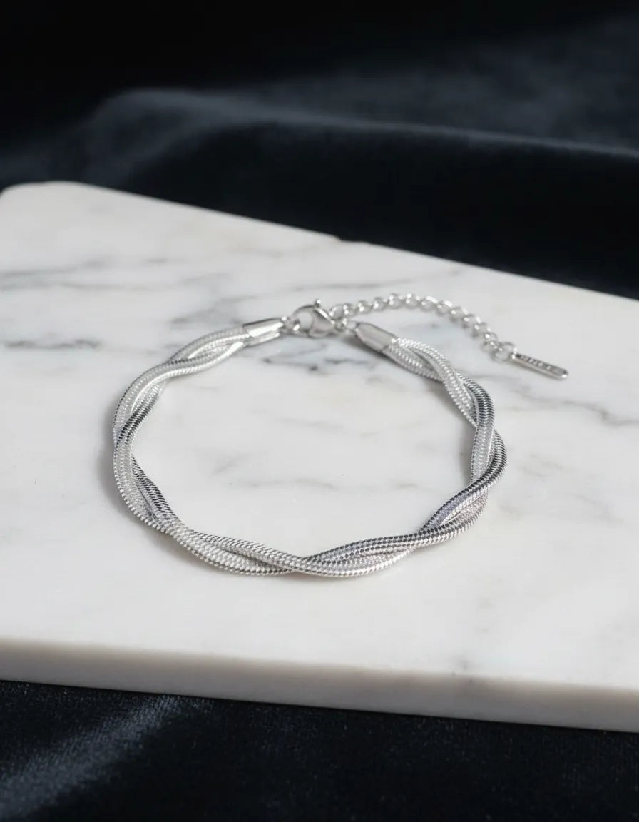 Pulsera trenzada tipo snake plateada P-0032
