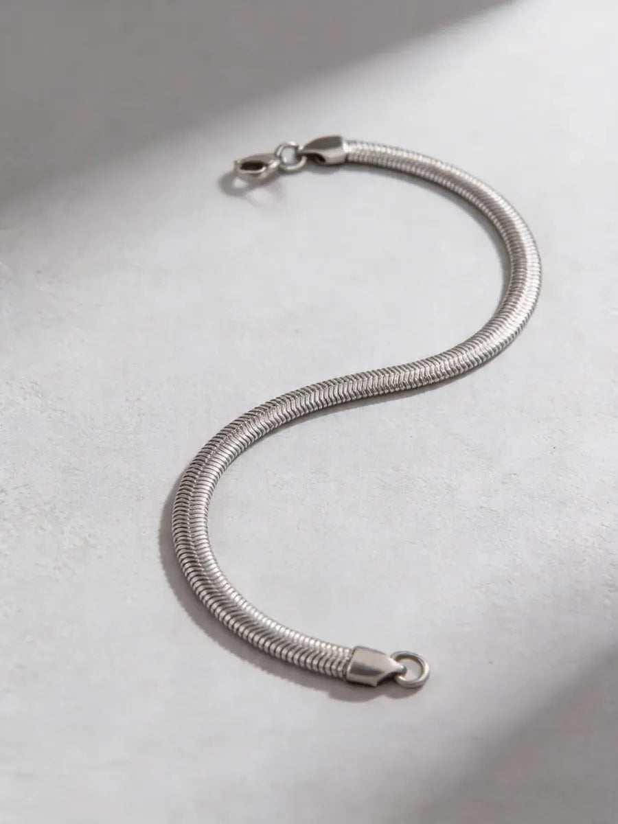 Pulsera tipo snake plateada lisa 5mm grosor P-0036