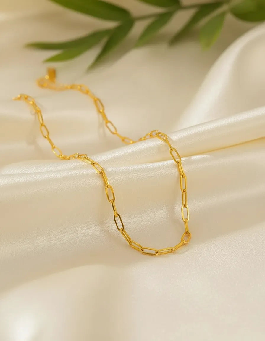 Cadena dorada tipo clip (paperclip) C-0041