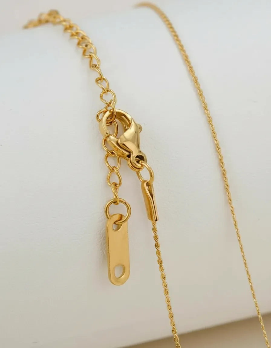 Collar cadena fina dorada C-0009