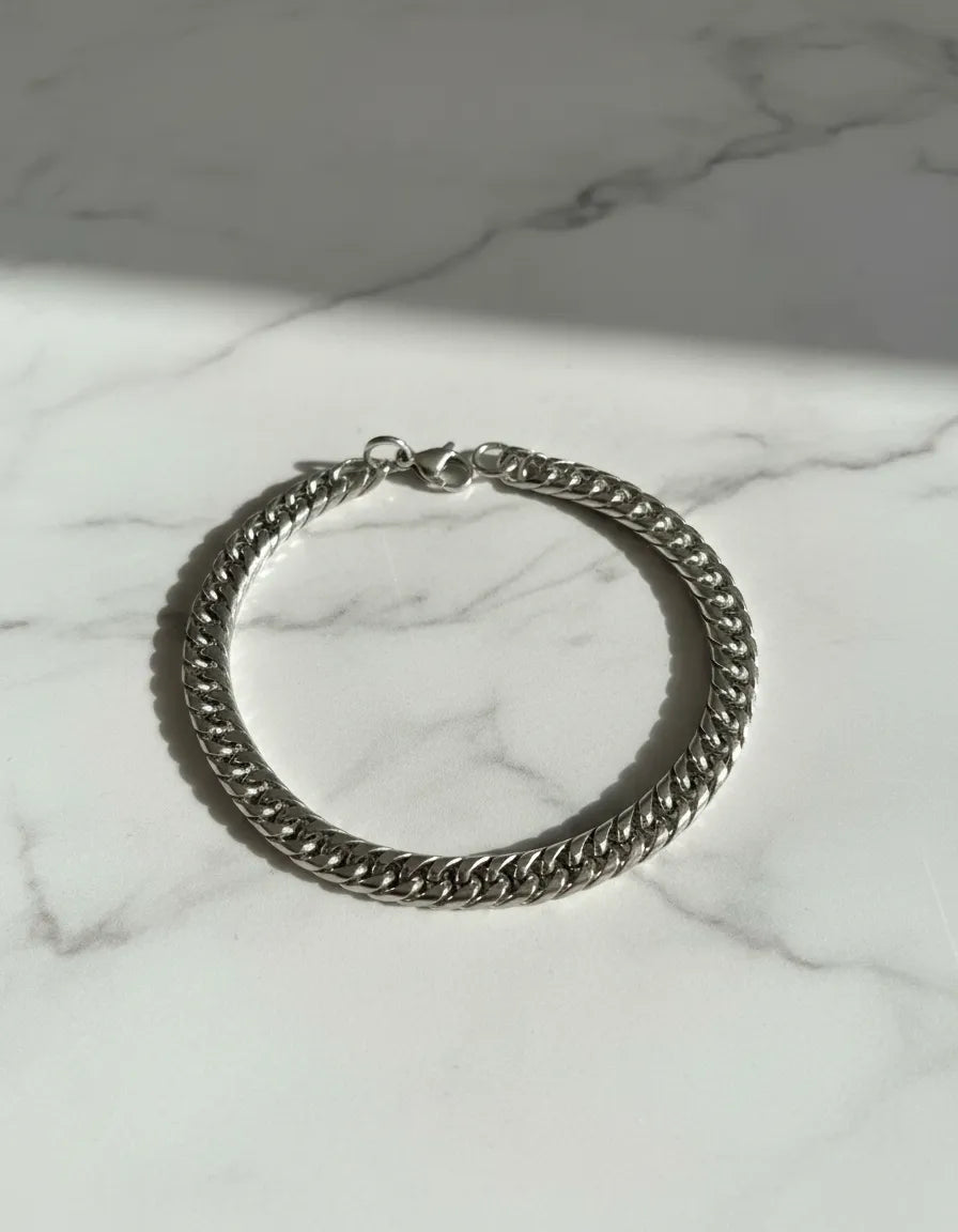 Pulsera tipo cubana plateada P-0023