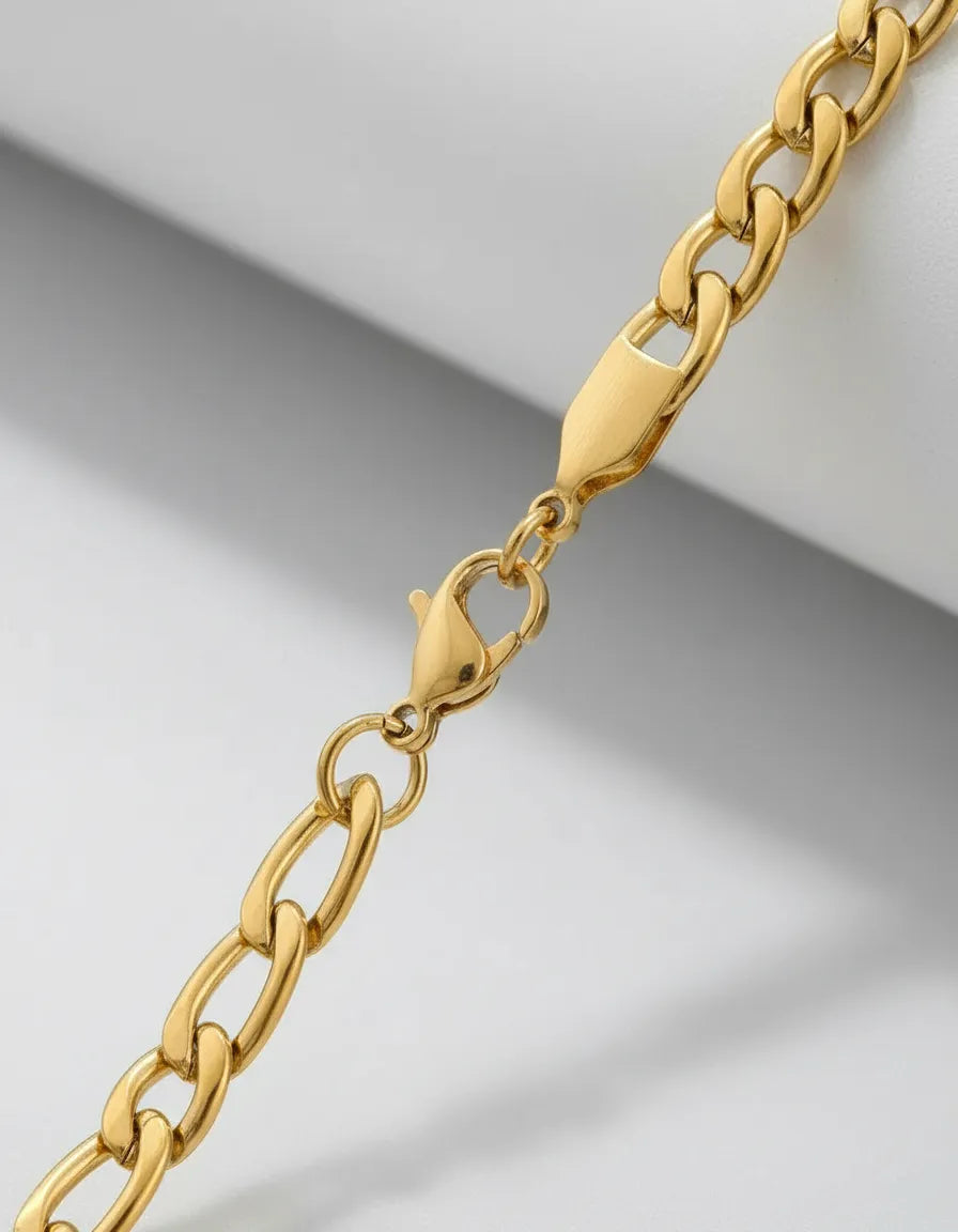 Collar dorado tipo eslabón grueso C-0018