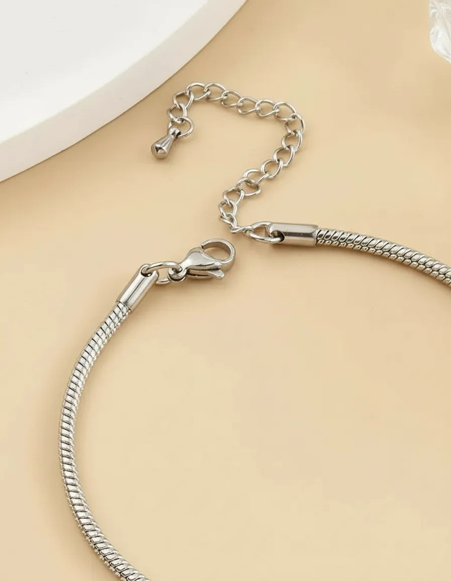 Pulsera tipo snake plateada ajustable P-0035