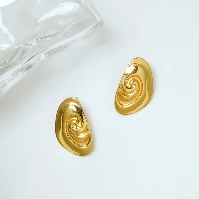 Aretes dorados diseño espiral orgánico A-0049