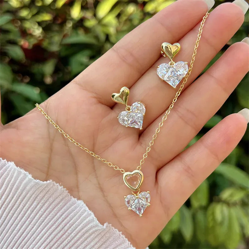 Set collar + aretes de corazones brillantes SET-0001