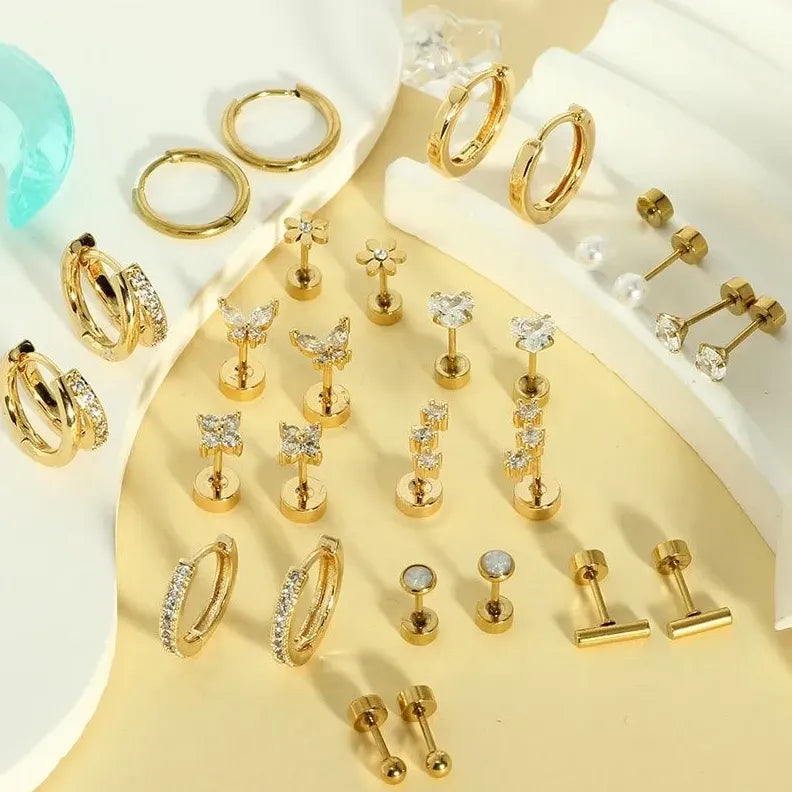 Set 14 pares de aretes dorados | Studs, huggies y zirconias A-0043